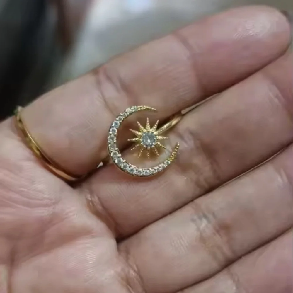 Moonlit Radiance Starburst 18KGold Ring